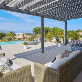 5 bedroom villa with infinity pool, Castellammare del Golfo, sleeps 9